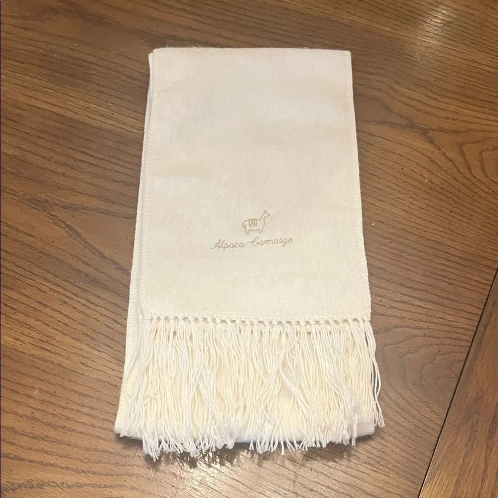 Alpaca Camargo winter‎ white (cream) scarf with fringe
